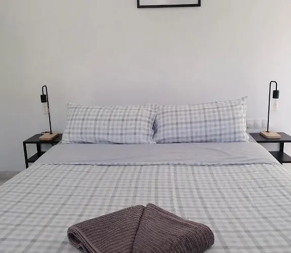 Sevilla's Bed And Terrace 3*
